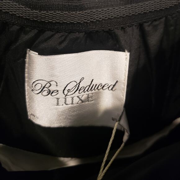 Be seduced Luxe NWT Size 4 silk strapless dress size 8 - Picture 4 of 9